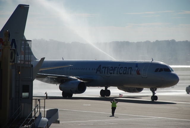 Honor Flight arrival2